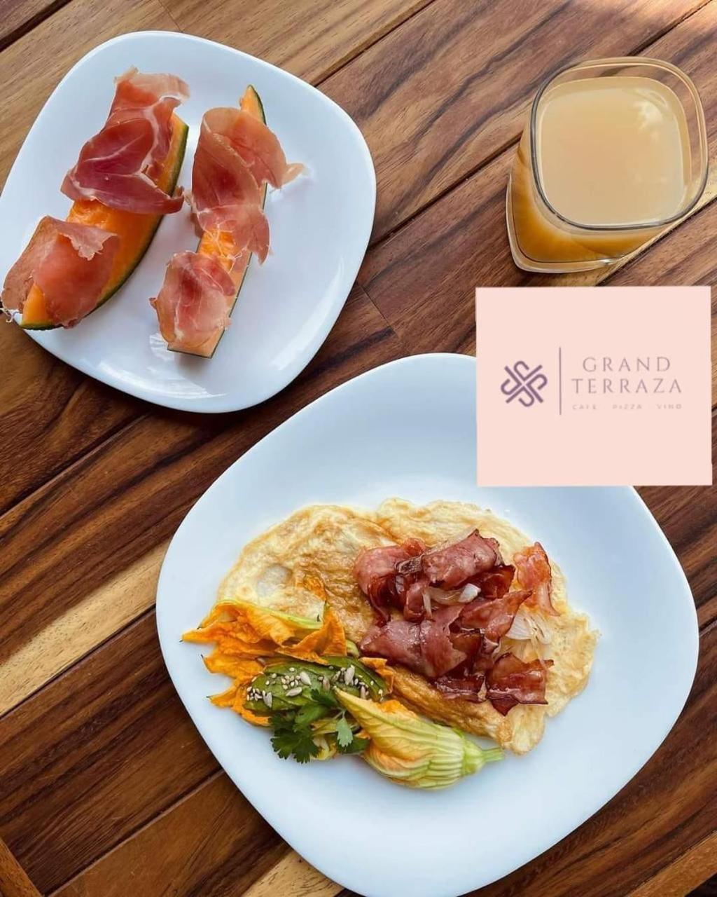 Hotel Portal & Suites Ciudad Hidalgo 외부 사진